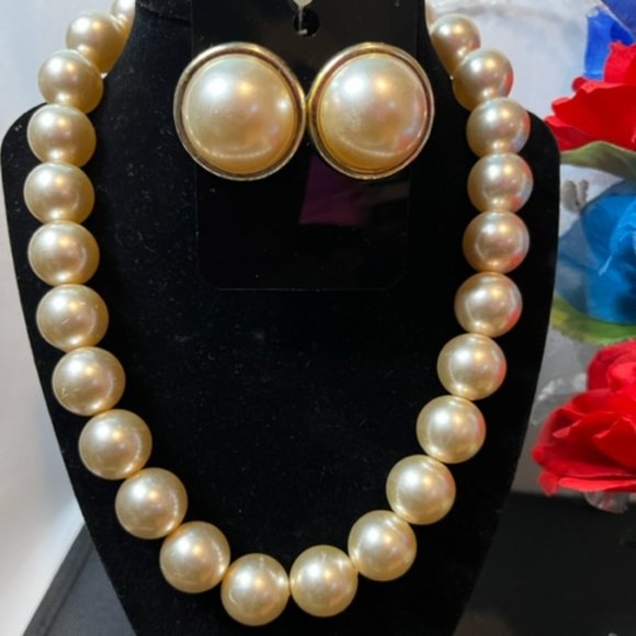 SPG Jewelry - Pearl Necklace with Matching Earrings.